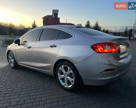 Серый Шевроле Круз, объемом двигателя 1.4 л и пробегом 90 тыс. км за 10999 $, фото 3 на Automoto.ua