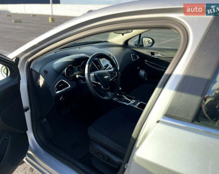 Сірий Шевроле Круз, об'ємом двигуна 1.4 л та пробігом 148 тис. км за 9900 $, фото 5 на Automoto.ua