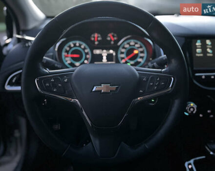 Серый Шевроле Круз, объемом двигателя 1.4 л и пробегом 90 тыс. км за 10999 $, фото 25 на Automoto.ua