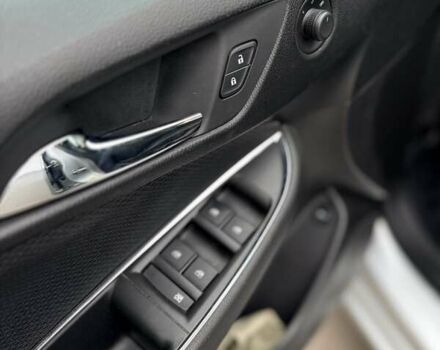 Сірий Шевроле Круз, об'ємом двигуна 1.4 л та пробігом 64 тис. км за 10000 $, фото 6 на Automoto.ua