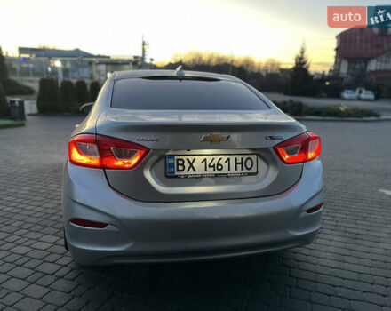 Серый Шевроле Круз, объемом двигателя 1.4 л и пробегом 90 тыс. км за 10999 $, фото 4 на Automoto.ua