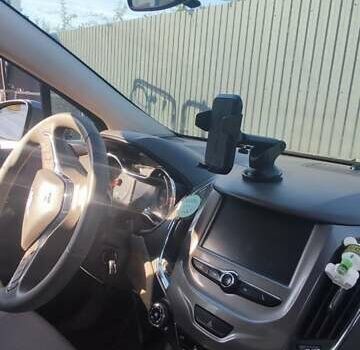 Сірий Шевроле Круз, об'ємом двигуна 1.4 л та пробігом 82 тис. км за 10700 $, фото 1 на Automoto.ua