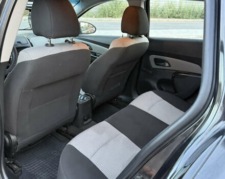 Серый Шевроле Круз, объемом двигателя 1.6 л и пробегом 182 тыс. км за 7700 $, фото 23 на Automoto.ua