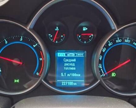 Сірий Шевроле Круз, об'ємом двигуна 1.69 л та пробігом 227 тис. км за 7650 $, фото 17 на Automoto.ua