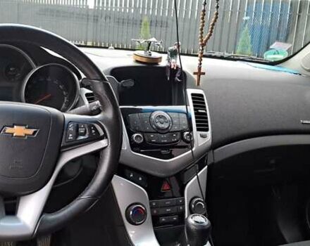 Сірий Шевроле Круз, об'ємом двигуна 1.69 л та пробігом 227 тис. км за 7650 $, фото 12 на Automoto.ua