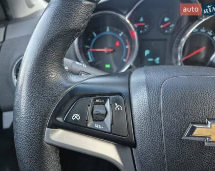 Сірий Шевроле Круз, об'ємом двигуна 2 л та пробігом 212 тис. км за 8850 $, фото 17 на Automoto.ua