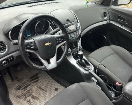 Серый Шевроле Круз, объемом двигателя 1.6 л и пробегом 216 тыс. км за 7300 $, фото 11 на Automoto.ua