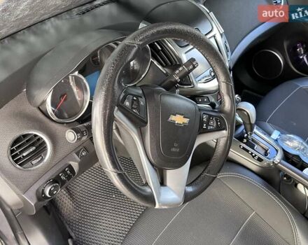Серый Шевроле Круз, объемом двигателя 1.8 л и пробегом 221 тыс. км за 7000 $, фото 6 на Automoto.ua