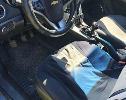 Серый Шевроле Круз, объемом двигателя 1.6 л и пробегом 45 тыс. км за 10300 $, фото 5 на Automoto.ua