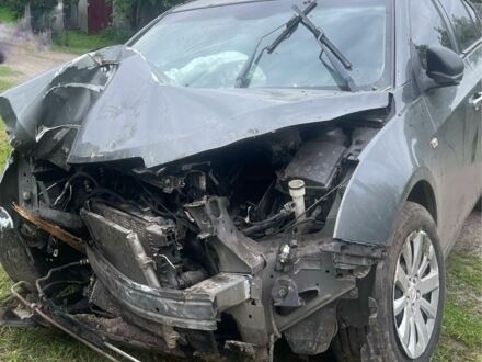 Серый Шевроле Круз, объемом двигателя 1.6 л и пробегом 200 тыс. км за 1500 $, фото 1 на Automoto.ua