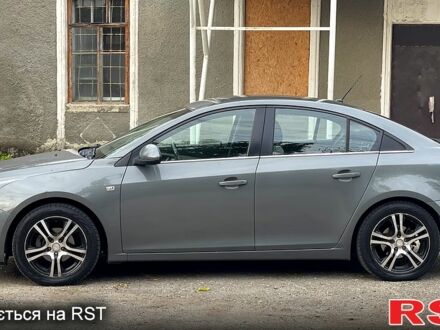 Шевроле Круз 2009 в Новом Буге на Automoto.ua Серый Шевроле Круз, объемом двигателя 1.8 л и пробегом 177 тыс. км за 6950 $, фото 1 на Automoto.ua