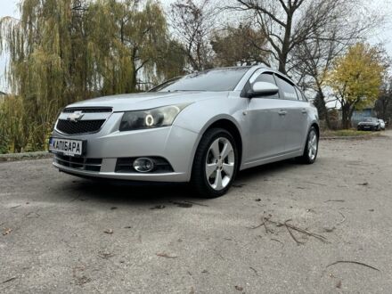 Серый Шевроле Круз, объемом двигателя 1.6 л и пробегом 162 тыс. км за 6300 $, фото 1 на Automoto.ua
