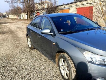 Сірий Шевроле Круз, об'ємом двигуна 1.6 л та пробігом 193 тис. км за 5000 $, фото 1 на Automoto.ua