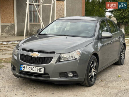 Шевроле Круз 2009 в Новом Буге на Automoto.ua Серый Шевроле Круз, объемом двигателя 1.8 л и пробегом 177 тыс. км за 6650 $, фото 1 на Automoto.ua