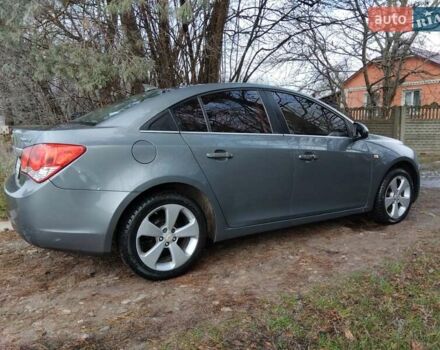 Сірий Шевроле Круз, об'ємом двигуна 1.8 л та пробігом 239 тис. км за 7500 $, фото 1 на Automoto.ua