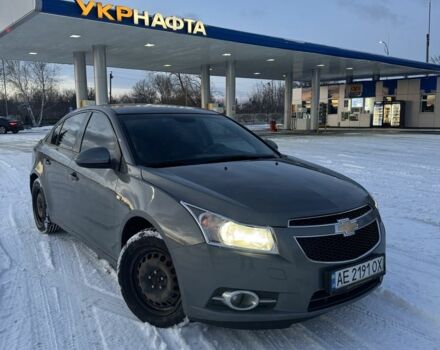 Серый Шевроле Круз, объемом двигателя 1.8 л и пробегом 140 тыс. км за 5999 $, фото 1 на Automoto.ua