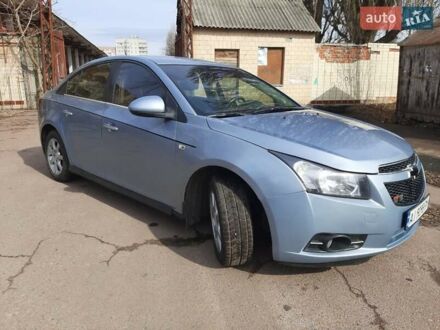 Шевроле Круз 2010 у Чернігові на Automoto.ua Сірий Шевроле Круз, об'ємом двигуна 1.99 л та пробігом 260 тис. км за 5500 $, фото 1 на Automoto.ua