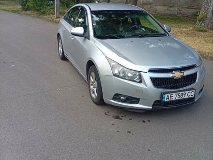 Серый Шевроле Круз, объемом двигателя 1.6 л и пробегом 259 тыс. км за 7000 $, фото 1 на Automoto.ua