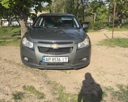 Серый Шевроле Круз, объемом двигателя 2 л и пробегом 245 тыс. км за 7300 $, фото 1 на Automoto.ua
