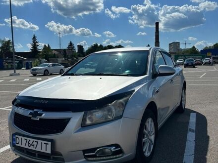 Серый Шевроле Круз, объемом двигателя 1.8 л и пробегом 147 тыс. км за 6300 $, фото 1 на Automoto.ua
