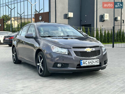 Серый Шевроле Круз, объемом двигателя 1.8 л и пробегом 204 тыс. км за 7600 $, фото 1 на Automoto.ua