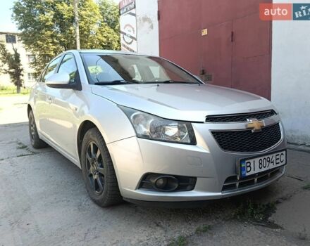 Сірий Шевроле Круз, об'ємом двигуна 2 л та пробігом 338 тис. км за 5700 $, фото 1 на Automoto.ua