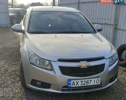 Серый Шевроле Круз, объемом двигателя 1.8 л и пробегом 240 тыс. км за 7400 $, фото 1 на Automoto.ua