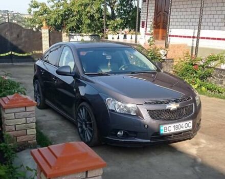 Серый Шевроле Круз, объемом двигателя 2 л и пробегом 241 тыс. км за 7000 $, фото 1 на Automoto.ua