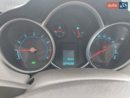 Сірий Шевроле Круз, об'ємом двигуна 1.8 л та пробігом 230 тис. км за 6200 $, фото 1 на Automoto.ua