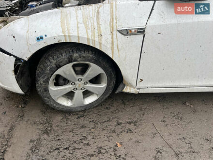 Серый Шевроле Круз, объемом двигателя 1.8 л и пробегом 205 тыс. км за 3300 $, фото 1 на Automoto.ua