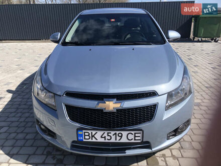 Шевроле Круз 2011 у Вінниці на Automoto.ua Сірий Шевроле Круз, об'ємом двигуна 2 л та пробігом 237 тис. км за 6000 $, фото 1 на Automoto.ua