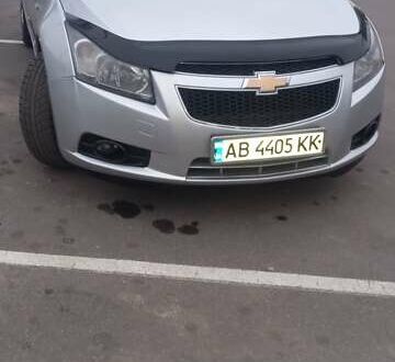 Серый Шевроле Круз, объемом двигателя 1.8 л и пробегом 245 тыс. км за 5400 $, фото 1 на Automoto.ua