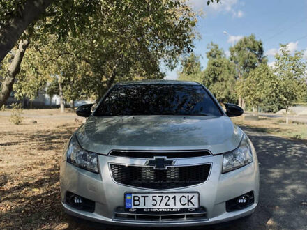 Сірий Шевроле Круз, об'ємом двигуна 1.8 л та пробігом 292 тис. км за 6000 $, фото 1 на Automoto.ua