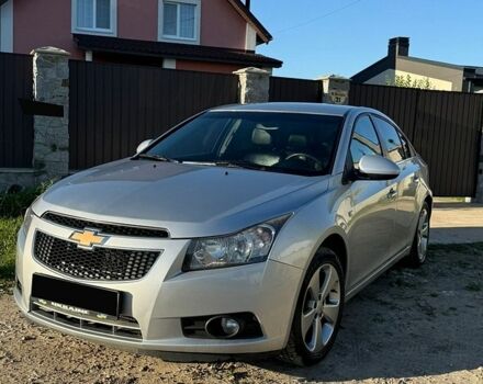Серый Шевроле Круз, объемом двигателя 1.8 л и пробегом 150 тыс. км за 6400 $, фото 1 на Automoto.ua