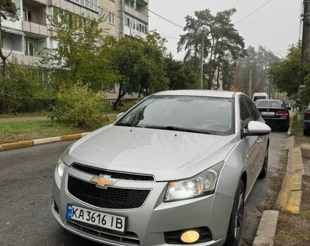 Серый Шевроле Круз, объемом двигателя 1.8 л и пробегом 221 тыс. км за 6400 $, фото 1 на Automoto.ua