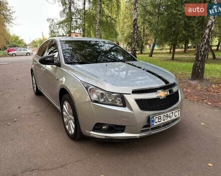Серый Шевроле Круз, объемом двигателя 2 л и пробегом 180 тыс. км за 7500 $, фото 1 на Automoto.ua