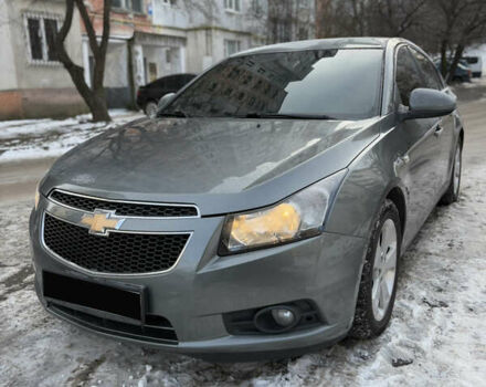Серый Шевроле Круз, объемом двигателя 1.8 л и пробегом 210 тыс. км за 6700 $, фото 1 на Automoto.ua