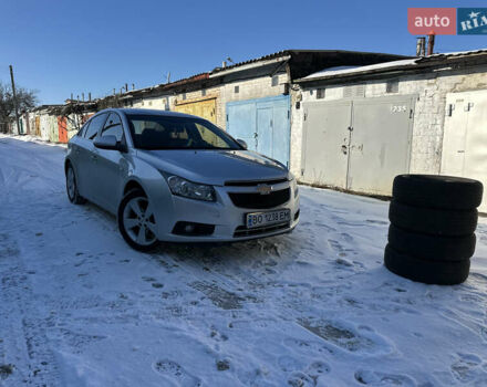 Серый Шевроле Круз, объемом двигателя 1.8 л и пробегом 184 тыс. км за 7300 $, фото 1 на Automoto.ua
