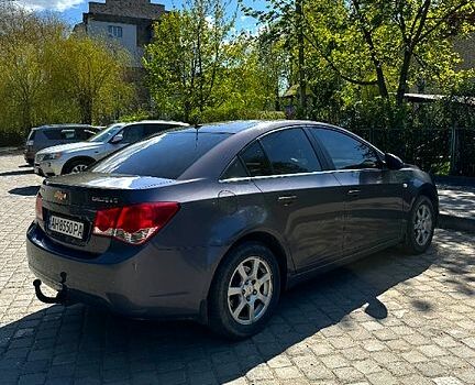 Серый Шевроле Круз, объемом двигателя 2 л и пробегом 255 тыс. км за 6300 $, фото 1 на Automoto.ua