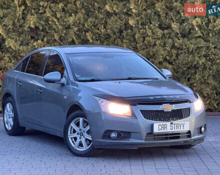Серый Шевроле Круз, объемом двигателя 2 л и пробегом 241 тыс. км за 5700 $, фото 1 на Automoto.ua