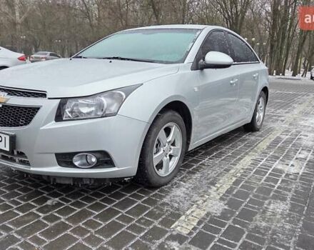 Серый Шевроле Круз, объемом двигателя 1.8 л и пробегом 160 тыс. км за 6800 $, фото 1 на Automoto.ua