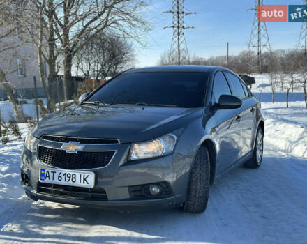 Серый Шевроле Круз, объемом двигателя 1.8 л и пробегом 282 тыс. км за 5200 $, фото 1 на Automoto.ua