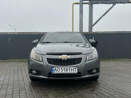 Серый Шевроле Круз, объемом двигателя 1.8 л и пробегом 258 тыс. км за 6000 $, фото 1 на Automoto.ua