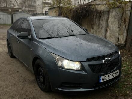 Серый Шевроле Круз, объемом двигателя 1.8 л и пробегом 223 тыс. км за 6000 $, фото 1 на Automoto.ua