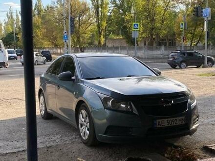 Серый Шевроле Круз, объемом двигателя 1.8 л и пробегом 223 тыс. км за 6000 $, фото 1 на Automoto.ua