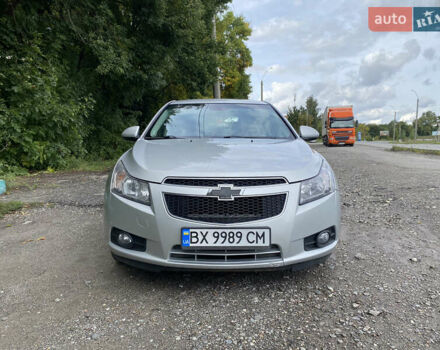 Сірий Шевроле Круз, об'ємом двигуна 1.69 л та пробігом 288 тис. км за 5999 $, фото 1 на Automoto.ua