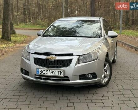 Серый Шевроле Круз, объемом двигателя 1.8 л и пробегом 195 тыс. км за 5800 $, фото 1 на Automoto.ua