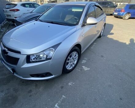 Серый Шевроле Круз, объемом двигателя 1.8 л и пробегом 167 тыс. км за 6500 $, фото 1 на Automoto.ua