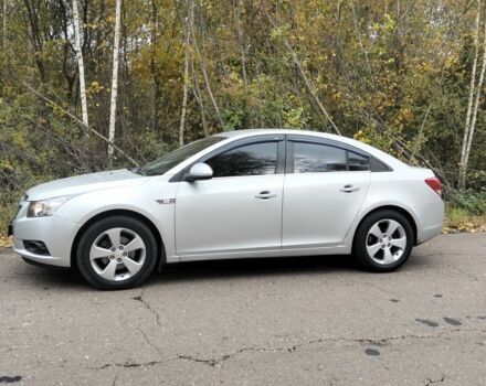 Серый Шевроле Круз, объемом двигателя 1.7 л и пробегом 252 тыс. км за 6500 $, фото 1 на Automoto.ua