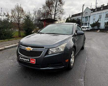 Серый Шевроле Круз, объемом двигателя 1.4 л и пробегом 257 тыс. км за 6440 $, фото 1 на Automoto.ua